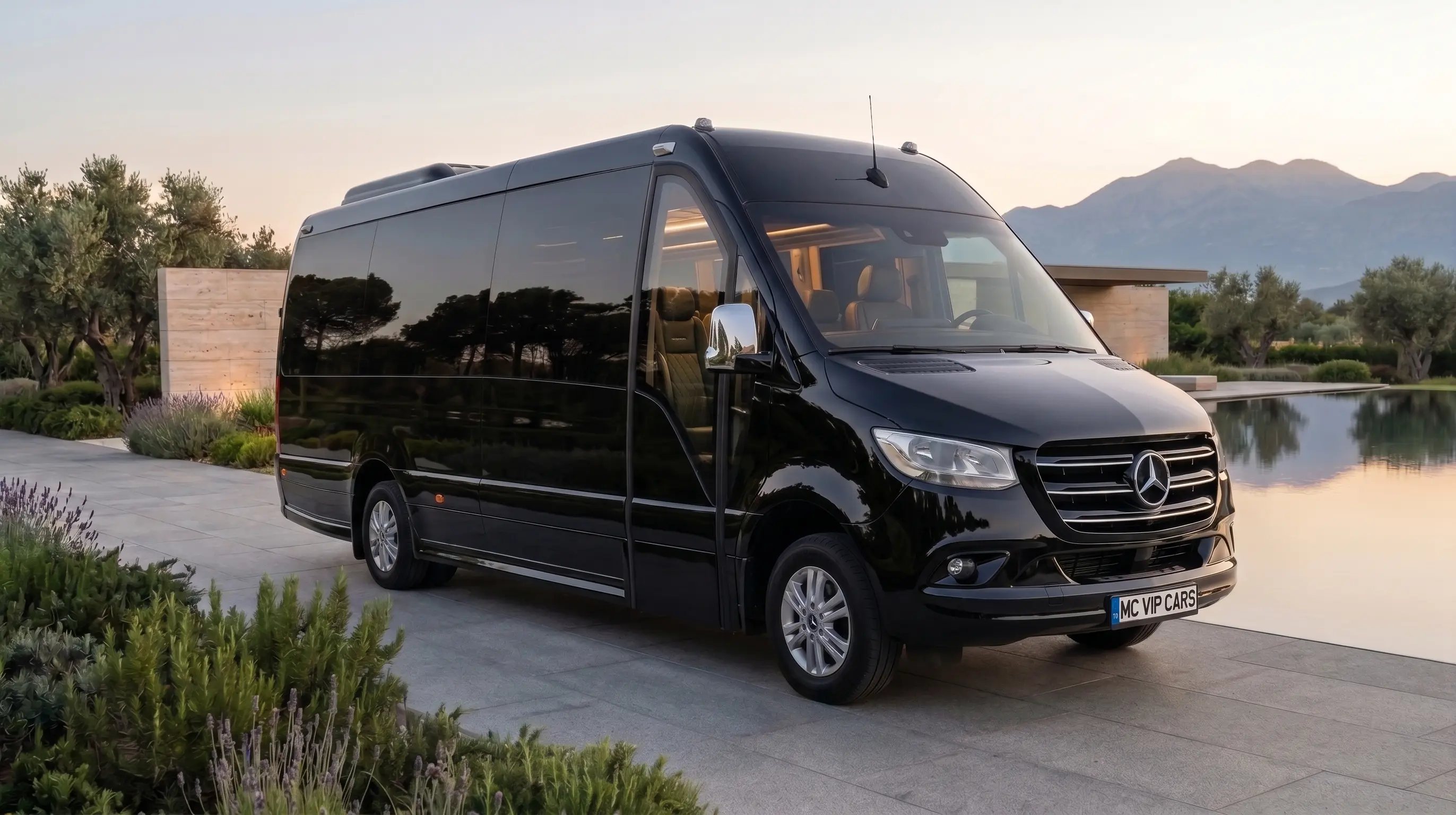 16 Seater VIP Sprinter Minibüs for London Group Transfers
